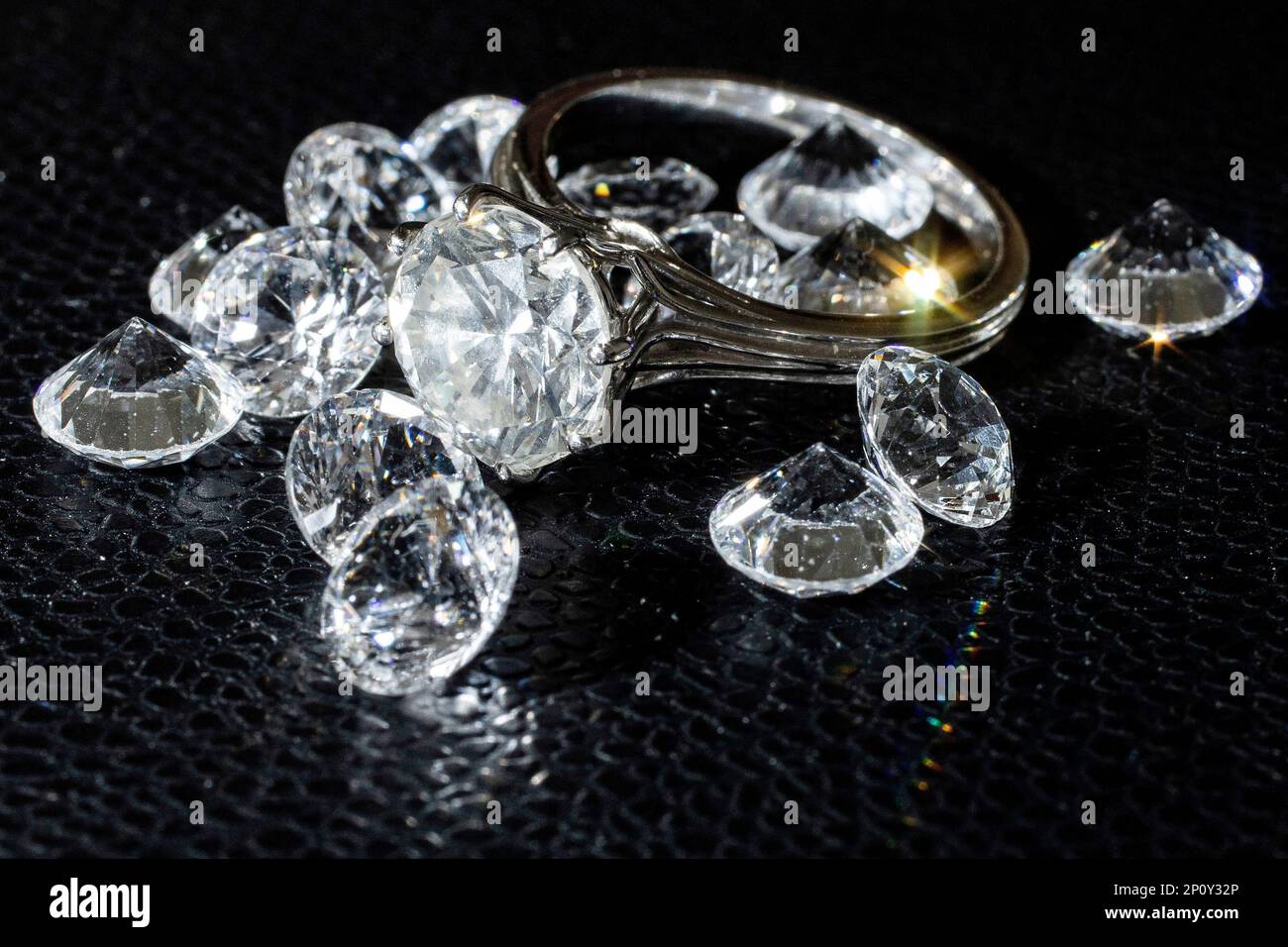 diamanti e anello Foto Stock