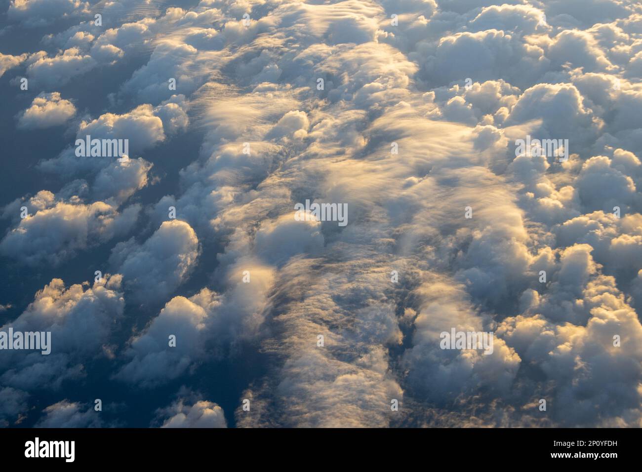 Vista aerea delle nuvole sul mare della Manica. Frontiere marittime Regno Unito-UE. Credit: Sinai Noor / Alamy Stock Photo Foto Stock