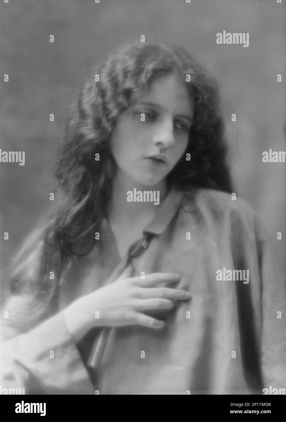 Hagemeyer, M.E. Scott, Miss, ritratto fotografia, non prima del 1916 marzo 15. Foto Stock