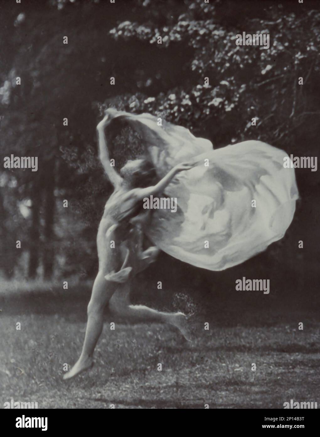 Ballerina Isadora Duncan, tra il 1915 e il 1923. Foto Stock