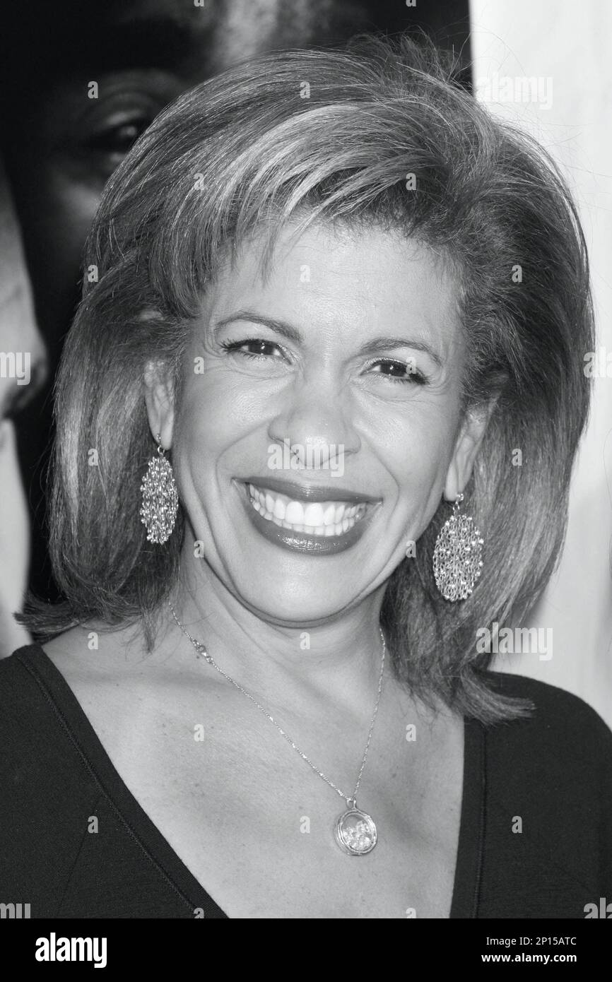 Hoda Kotb partecipa alla prima di "Brooklyn's Finest" di Overture Films all'AMC Loews Lincoln Square Theatre di New York il 2 marzo 2010. Photo Credit: Henry McGee/MediaPunch Foto Stock
