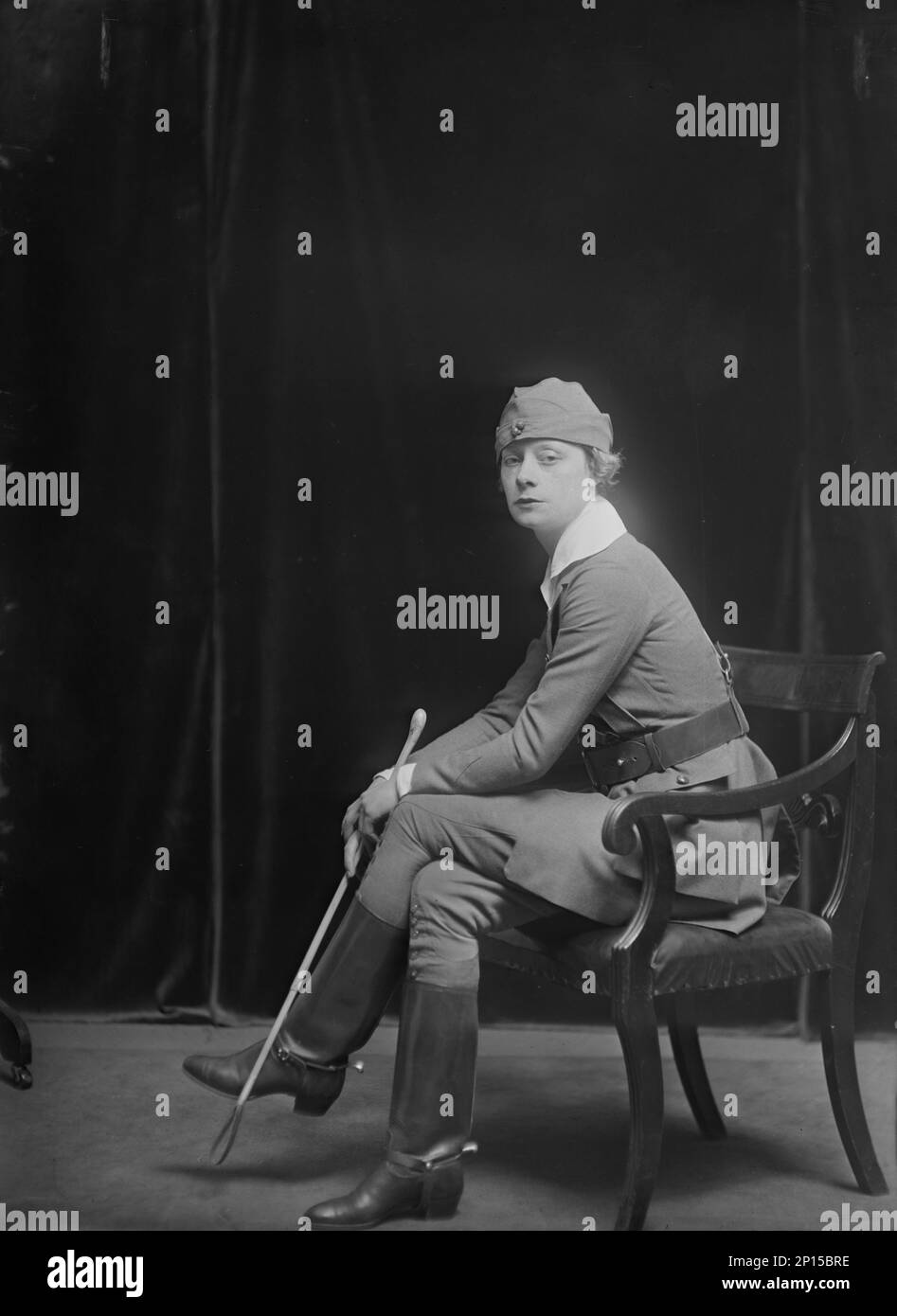 Sig.na A. Berg, fotografia ritratto, 1918 novembre 11. Foto Stock