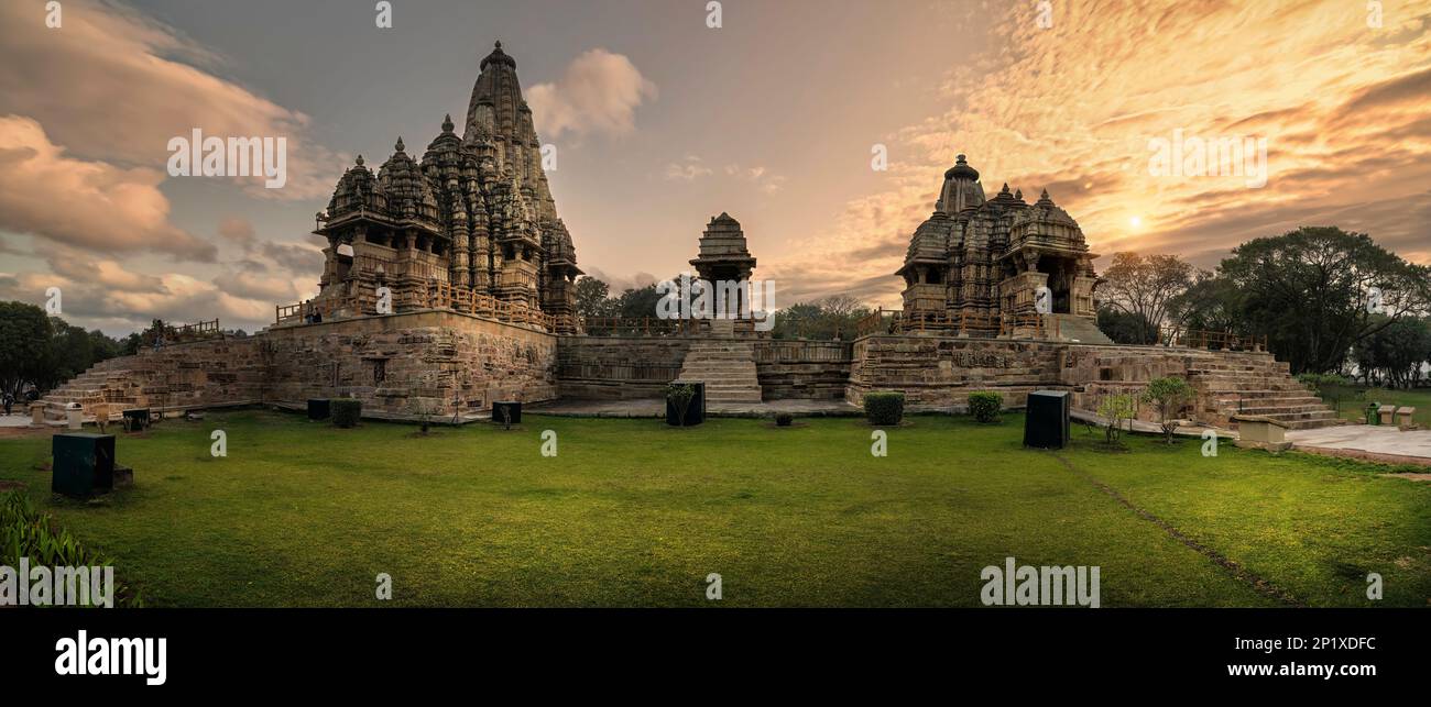 Tempio di Kandariya Mahadeva, Khajuraho, Madhya pradesh, India, Asia Foto Stock