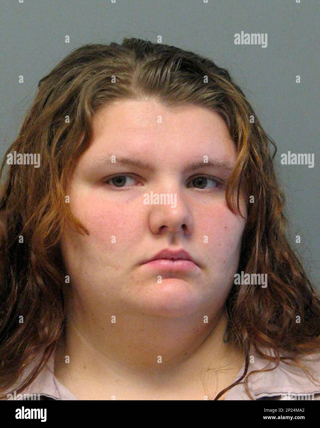 FILE - This undated file photo provided by the Las Vegas Metropolitan Police Department shows Veronica Houck. Houck, was sentenced Monday, Nov. 9 to four years in prison for violating felony probation on a May 2013 identity theft conviction. Houck and Jamar Webb were neighbors of Young Suk Sanchez at a Las Vegas extended-stay motel where police say Sanchez was killed Aug. 18. (Clark County Detention Center/Las Vegas Metropolitan Police Department via AP, File) Foto Stock