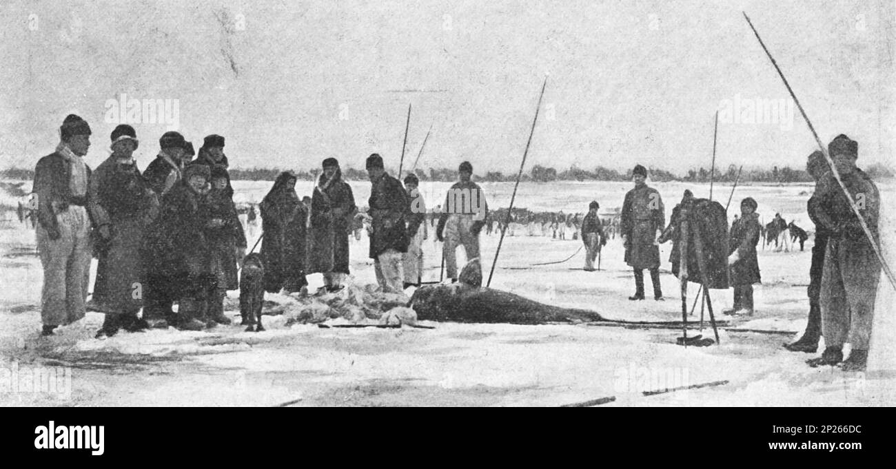 Pesca invernale in Russia nel 1902. Foto Stock