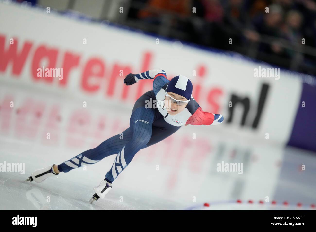South Korea's Min-Sun Kim competes during the 1000m Women event of the World Championships at Thialf ice arena Heerenveen, Netherlands, Saturday, March 4, 2023. (AP Photo/Peter Dejong) Foto Stock