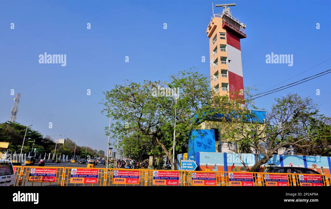 Chennai,Tamilnadu,India-Dicembre 29 2022: Bella vista di Chennai Light House con cielo trasparente sfondo situato a Marina Beach sulla costa orientale Foto Stock