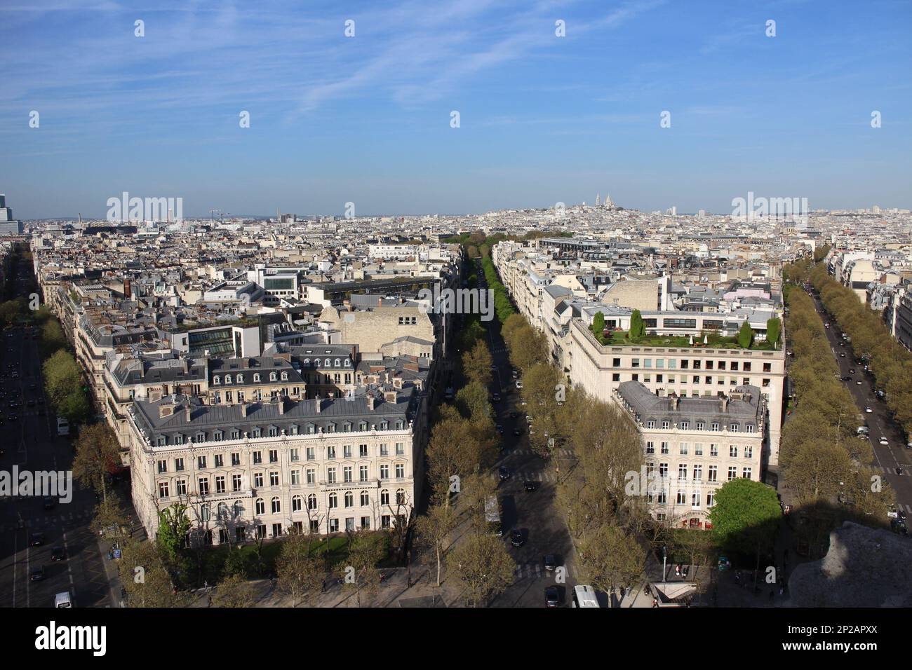 Vista panoramica dall'Arco di Trionfo a Parigi, Francia Foto Stock