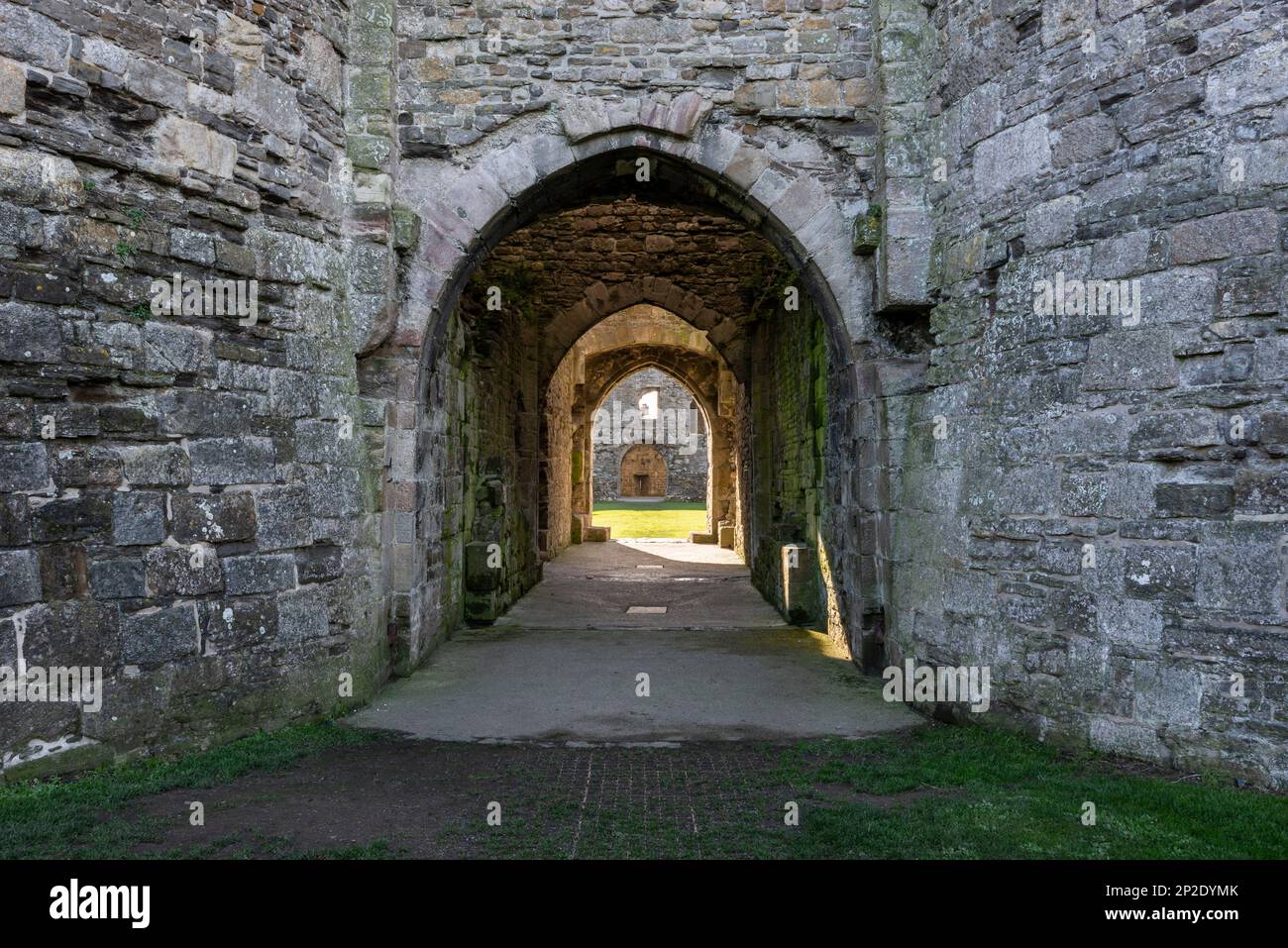 Arco nel Gatehouse Nord del Castello di Beaumaris, Anglesey, Galles del Nord. Foto Stock