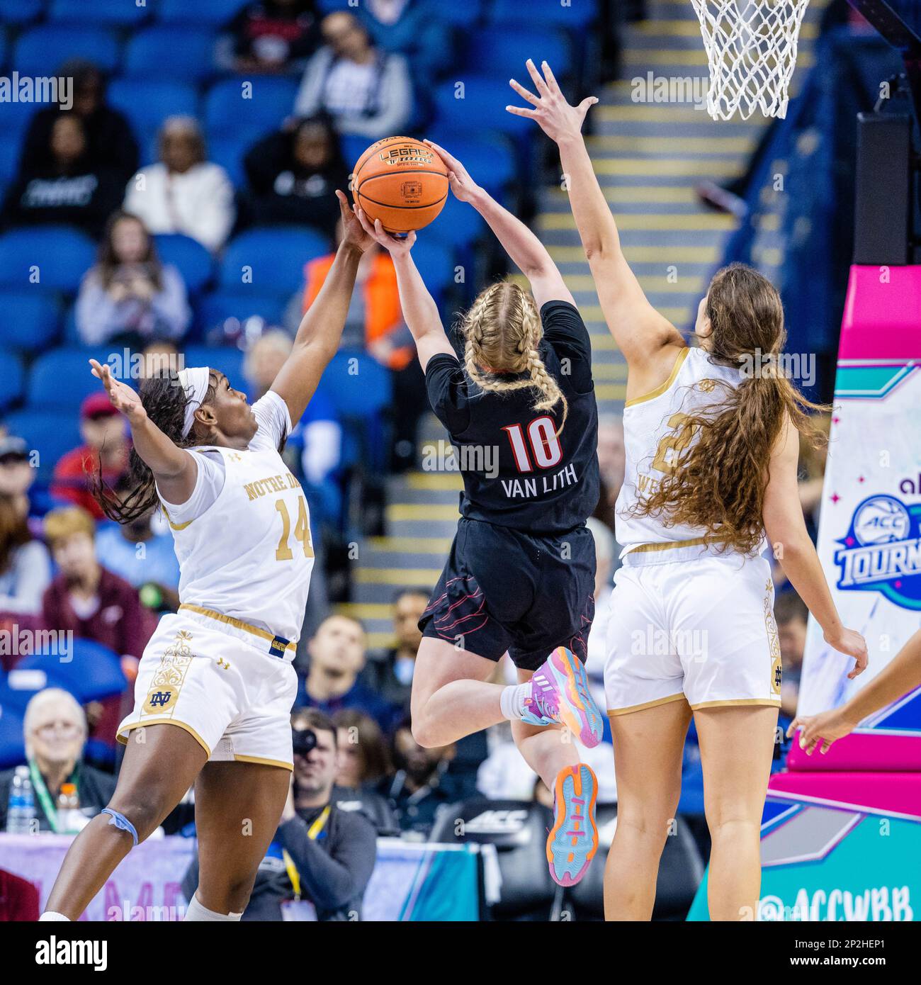 Greensboro, North Carolina, Stati Uniti. 4th Mar, 2023. Durante le semifinali del torneo femminile ACC al Greensboro Coliseum di Greensboro, North Carolina. (Scott Kinser/Cal Sport Media). Credit: csm/Alamy Live News Foto Stock