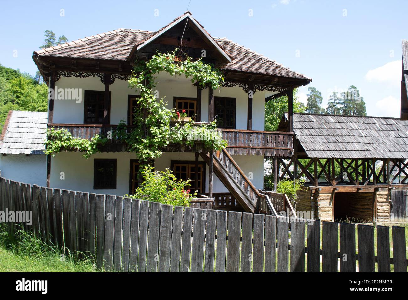 Il Muzeul Astra National Museum Complex a Sibiu, Romania, mostra i mulini rumeni e la storia dell'agricoltura. Foto Stock