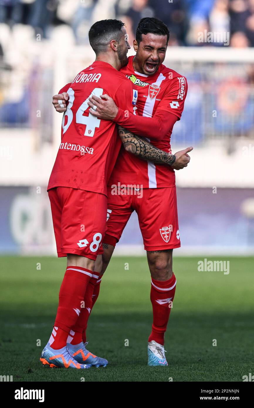 Monza, Italia. 04th Mar, 2023. U-Power Stadium, 04.03.23 Armando Izzo (55 AC Monza) festeggia Patrick Ciurria (84 AC Monza) dopo il gol durante la Serie Una partita tra AC Monza ed Empoli all'U-Power Stadium di Monza, Italia Soccer (Cristiano Mazzi/SPP) Credit: SPP Sport Press Photo. /Alamy Live News Foto Stock