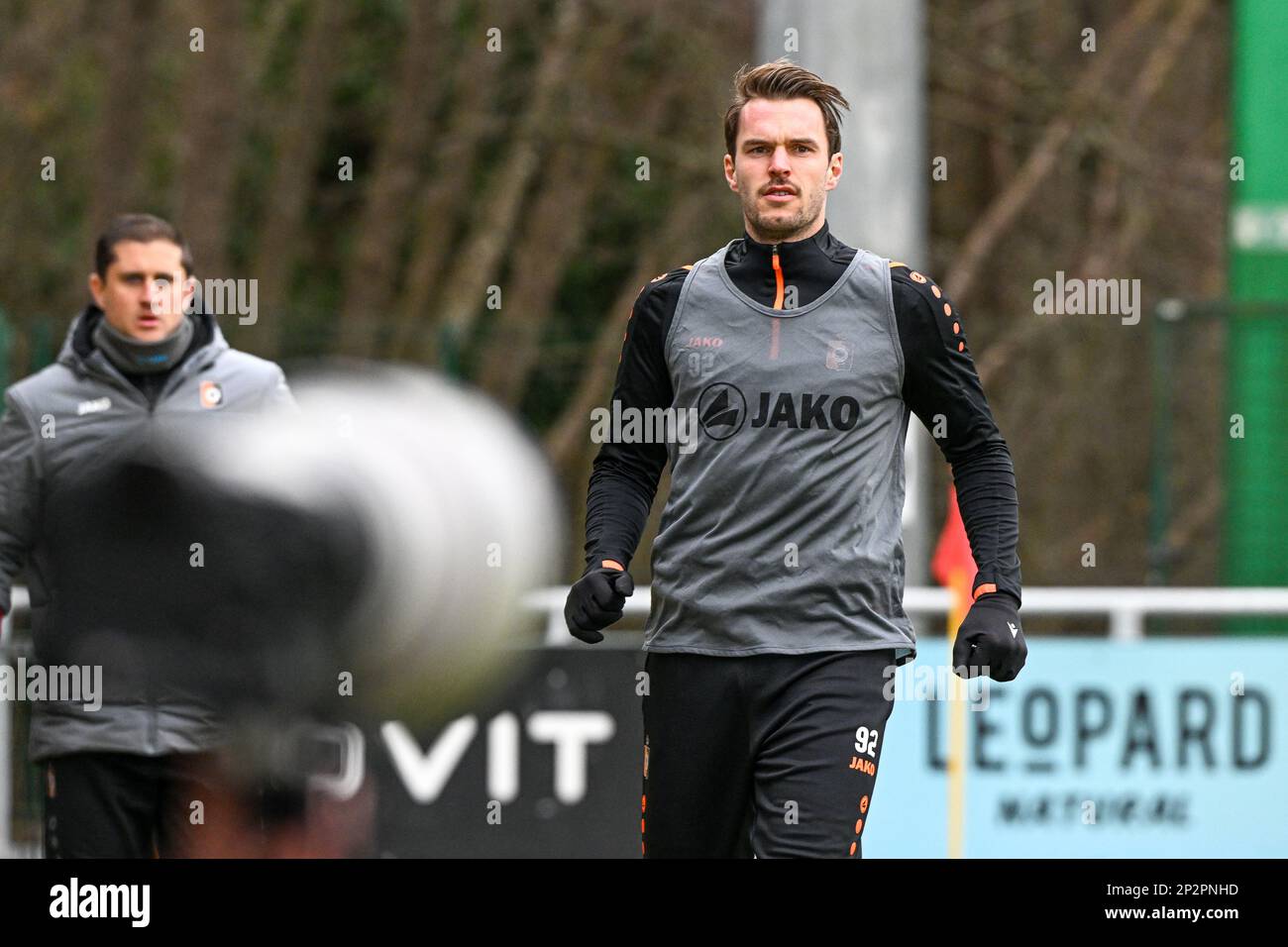 Lennart Mertens (92°) di KMSK Deinze ha fatto foto durante una partita di calcio tra Excelsior Virton e KMSK Deinze durante la partita del 2nd nella Challenger Pro League per la stagione 2022-2023 , sabato 4 marzo 2023 a Virton , Belgio . FOTO SPORTPIX | Stijn Audooren Foto Stock