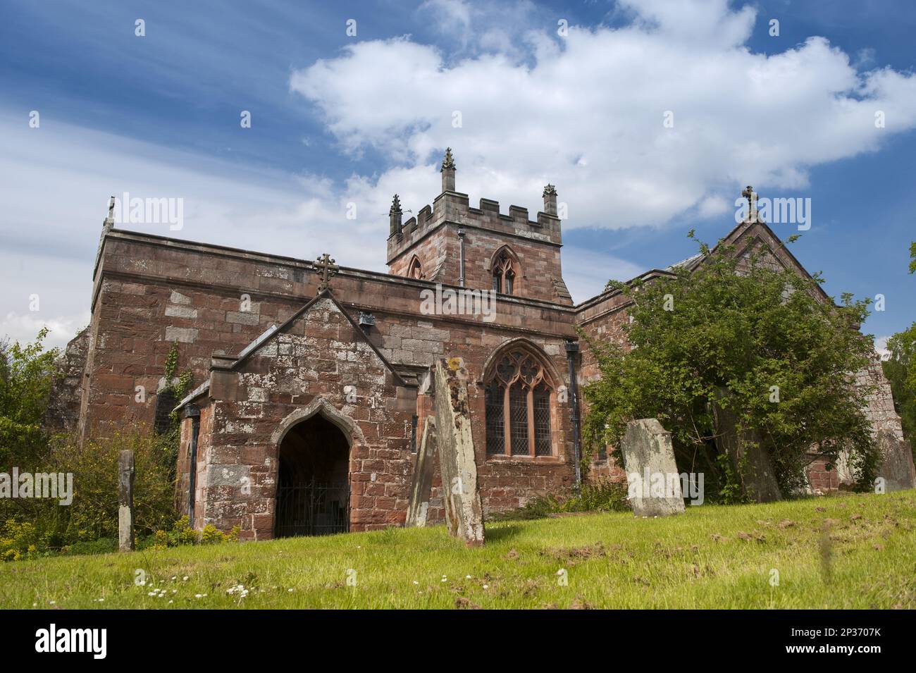 12th ° secolo, chiesa di pietra arenaria rossa, Chiesa di San Michele, Appleby-in-Westmorland, Cumbria, Inghilterra, Regno Unito Foto Stock