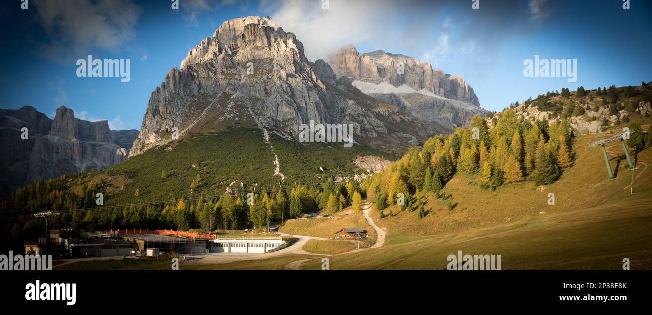 Passo Pordoi nelle Dolomiti (Alpi), Italia Foto Stock