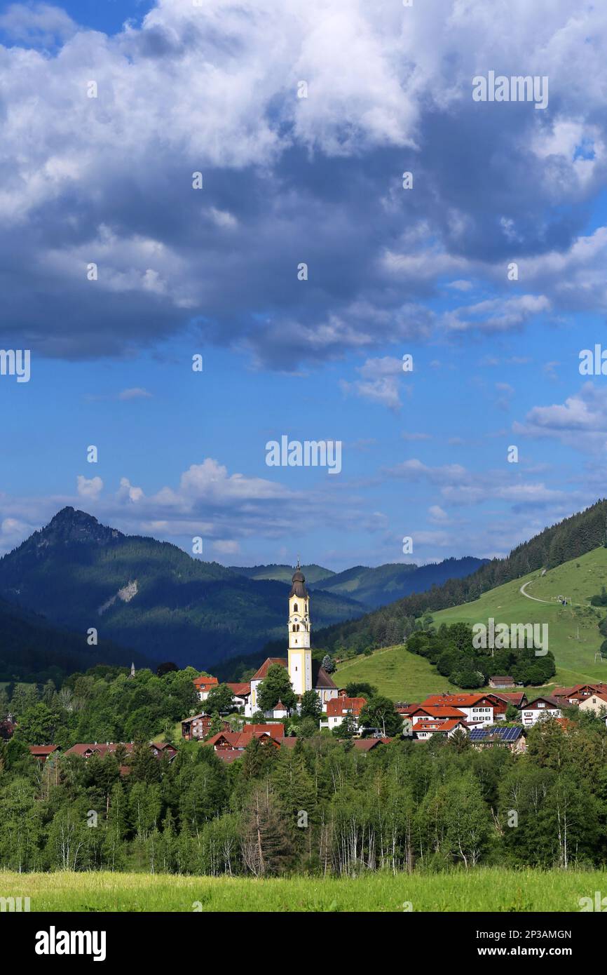 Splendida vista sul St. Nicholas e Pfronten nella Allgäu Foto Stock