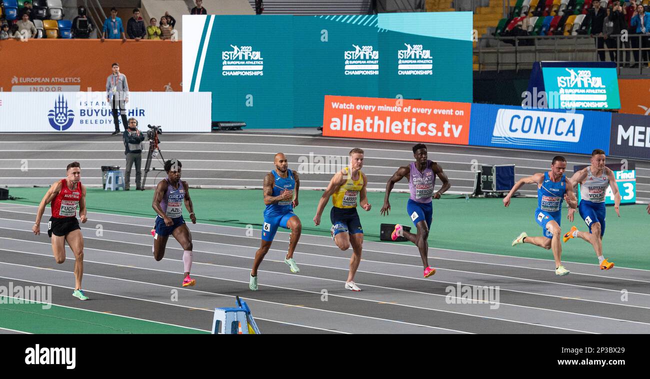 Istanbul, Turchia. 5th Mar 2023. Markus Fuchs, Jeremiah azu, Lamont Marcell Jacobs, Henrik Larsson, Reece Prescod, Samuele Ceccarelli, Ján Volko e Dominik Kopec si sono sfidati nella finale maschile 60m del giorno 4 dei Campionati europei di atletica indoor alla Ataköy Athletics Arena di Istanbul, Türkiye. Foto di Gary Mitchell/Alamy Live News Foto Stock