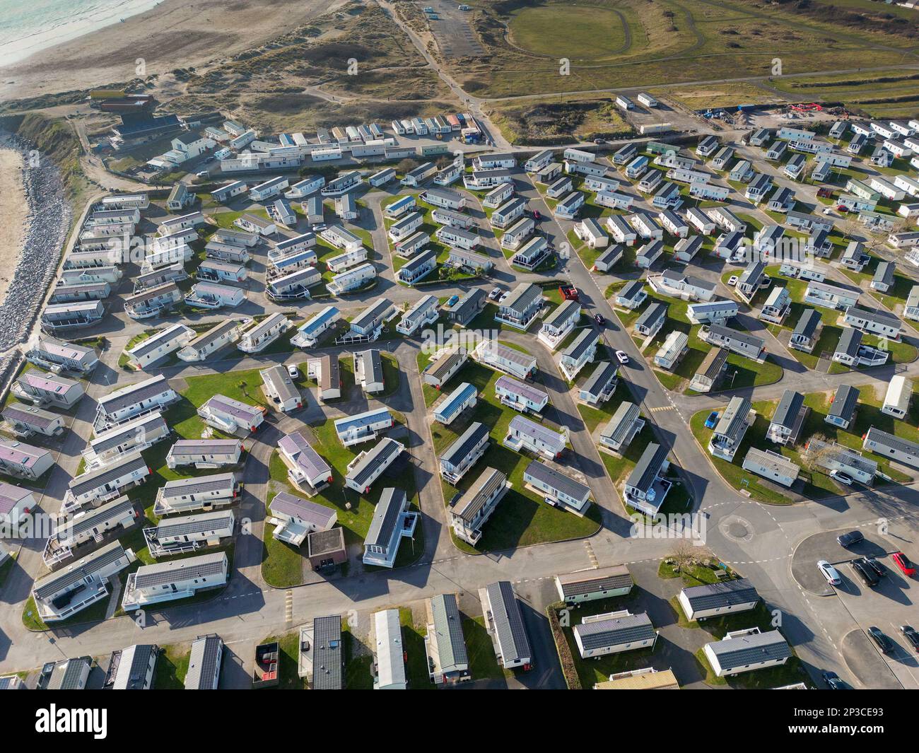 Porthcawl, Galles - Marzo 2023: Veduta aerea del parco delle roulotte di Trecco Bay nel Galles del Sud, uno dei più grandi d'Europa. E' gestito da Parkdean . Foto Stock