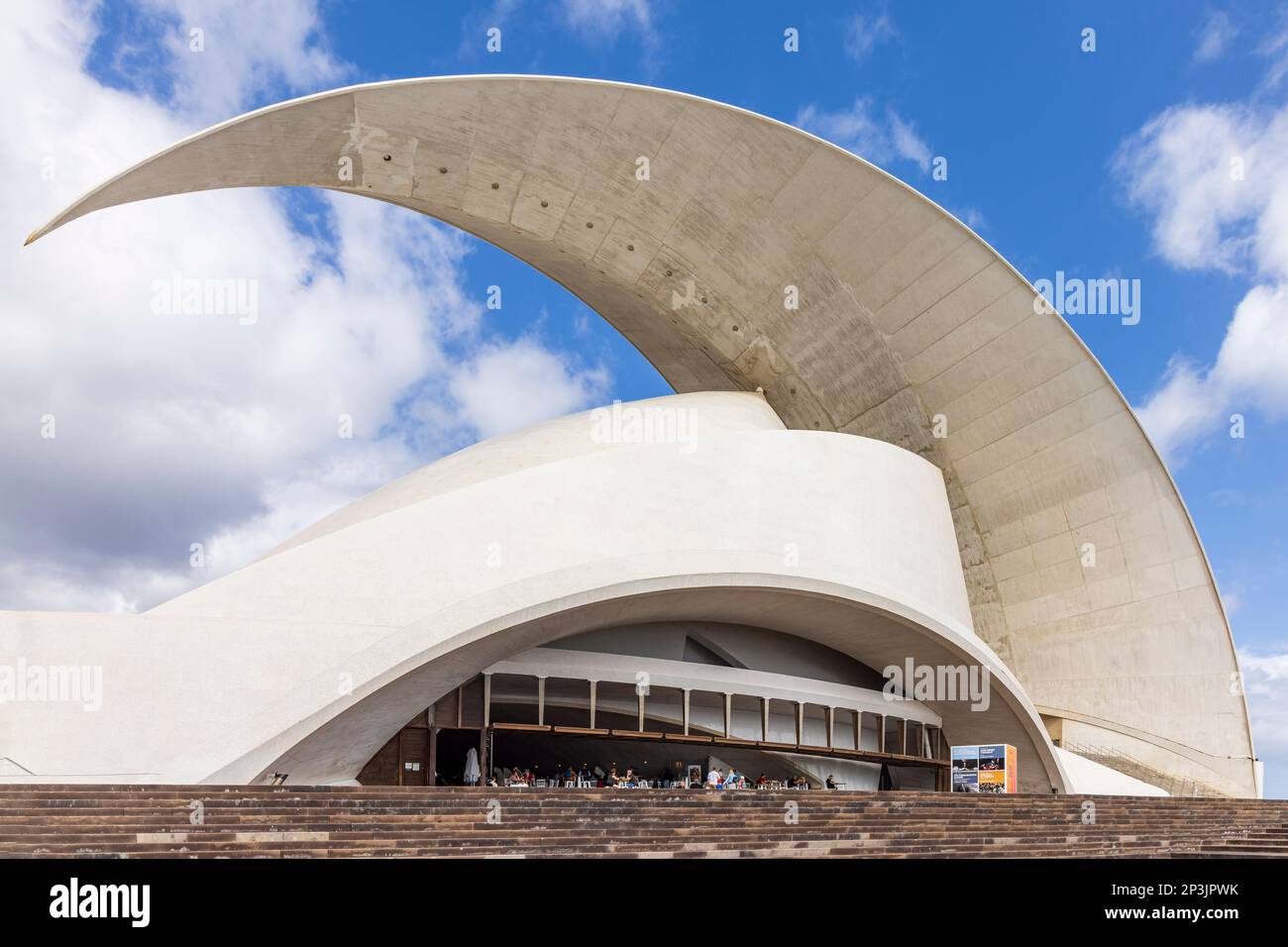 Auditorio de Tenerife 'Adán Martín' Building, la famosa sala concerti, progettata dall'architetto Santiago Calatrava. Foto Stock