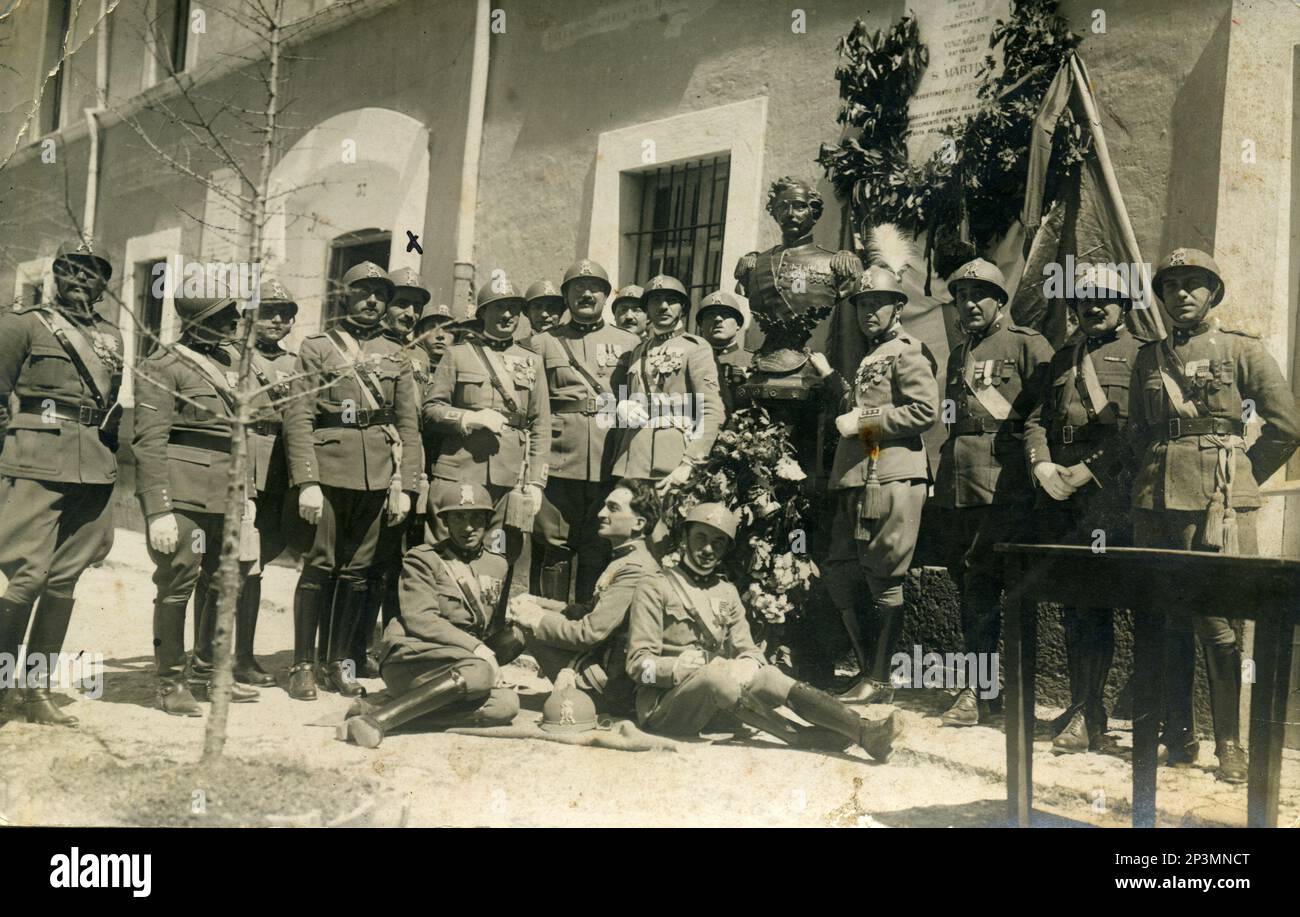 Gruppo di soldati italiani - periodo post WW1 Foto Stock