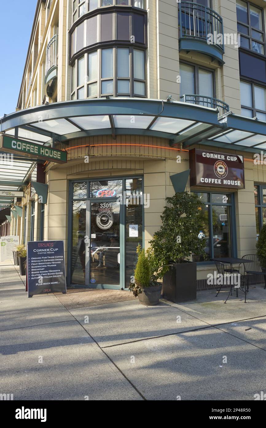 Una caffetteria d'angolo a Vancouver, British Columbia, Canada Foto Stock