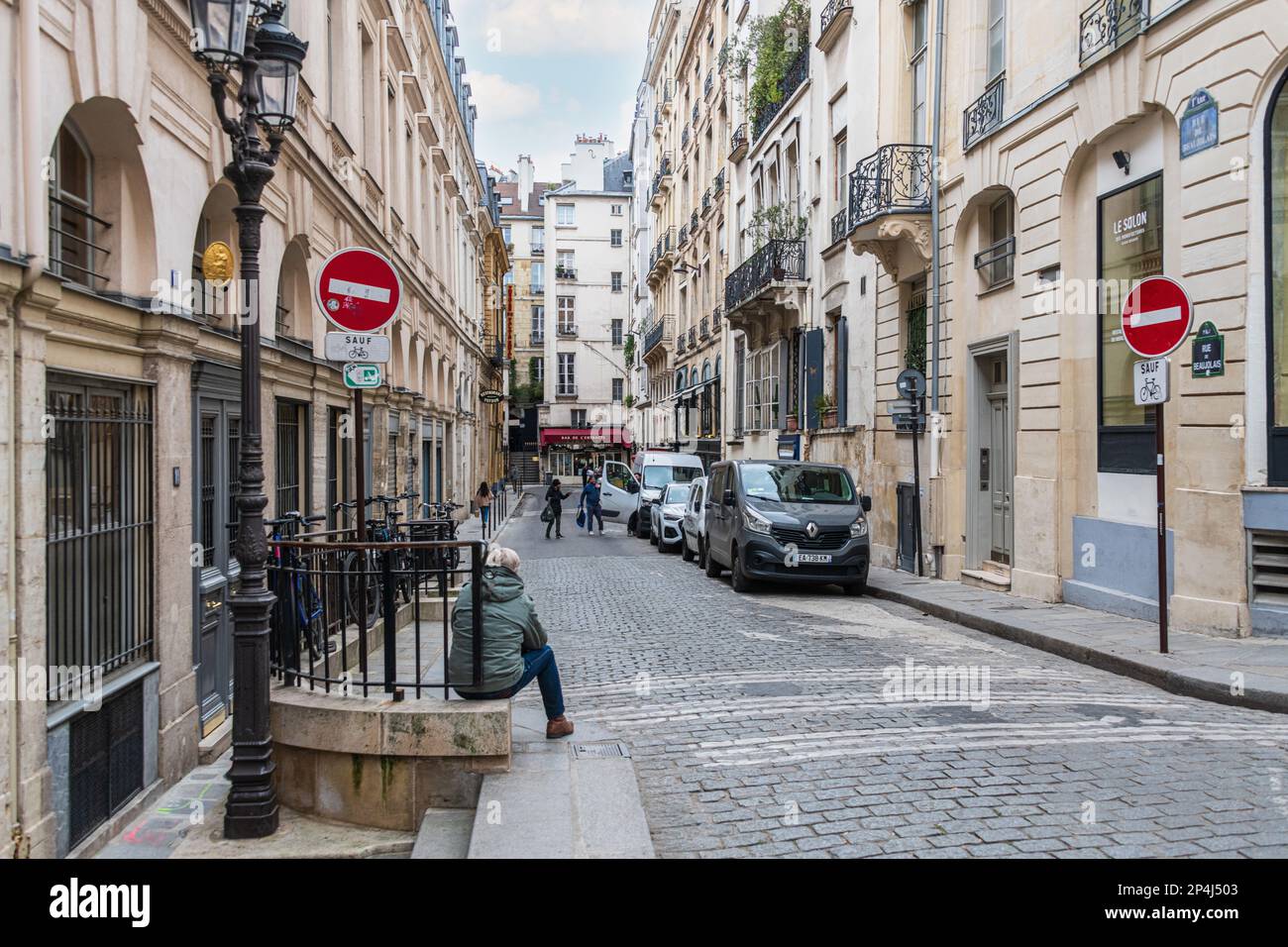Foto esterna di Rue De Beaujolais a Parigi. Feb 2023. Foto Stock