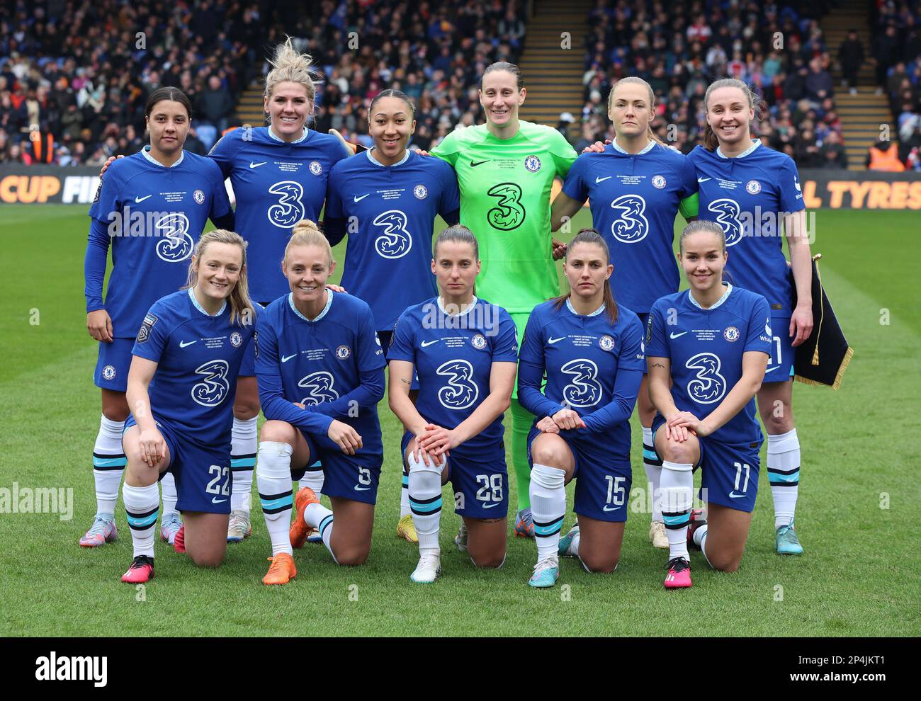 Back Row:- Chelsea Women Sam Kerr,Chelsea Women Millie Bright,Chelsea Women Lauren James, Chelsea Women Ann-Katrin Berger, Chelsea Women Magdalena Eri Foto Stock