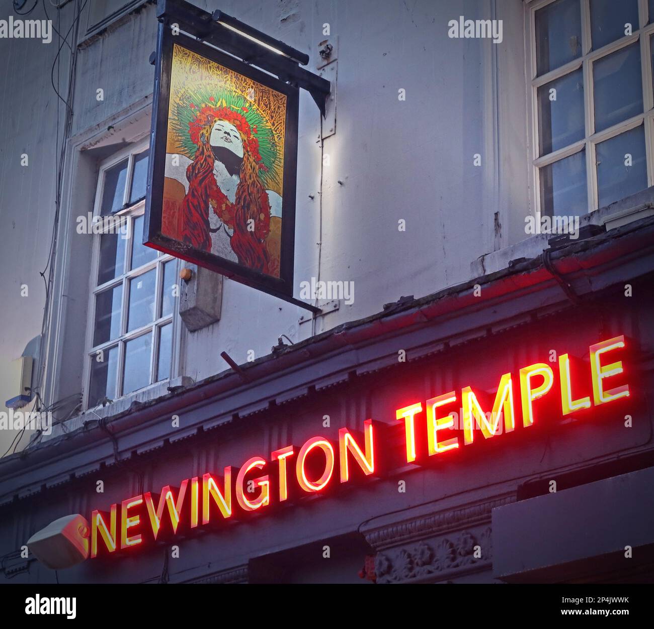 The Newington Temple pub, 8 Newington, Liverpool, Merseyside, Inghilterra, Regno Unito, L1 4ED (in cui si trovava Bier) Foto Stock