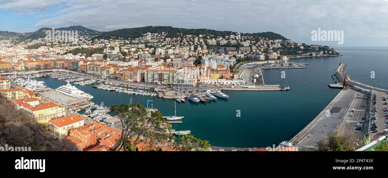 La vista panoramica sul porto principale di Nizza è anche conosciuta come porto di Lympia. Foto Stock