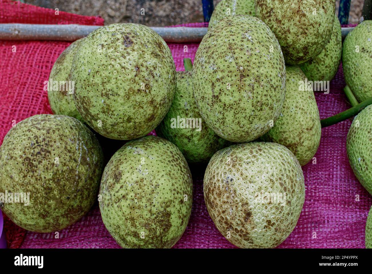 09 08 2007 frutti di bosco nel mercato locale della frutta di verdura Nuwara Eliya collina Sri Lanka Asia. Foto Stock