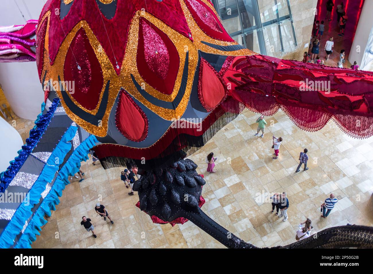 "Valquiria' da Joana Vasconcelos, Museo Guggenheim, Bilbao, Spagna Foto Stock