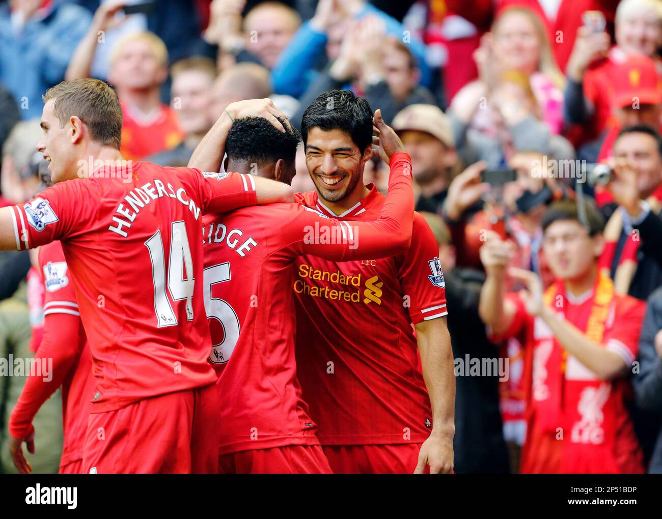 Oct. 26, 2014 - Liverpool, United Kingdom - Liverpool's Daniel Sturridge celebrates scoring his sides fourth goal with Luis Suarez..Liverpool v West Bromwich Albion - Barclays Premier League - Anfield - Liverpool - England -26/10/2013 - Pic David Klein/Sportimage. (Cal Sport Media via AP Images) Foto Stock