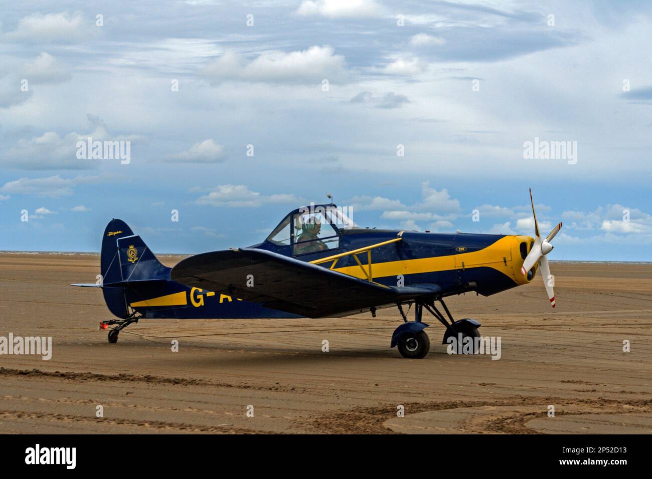 Piper PA-25-235 Pawnee. Southport Air Show 2010. Foto Stock