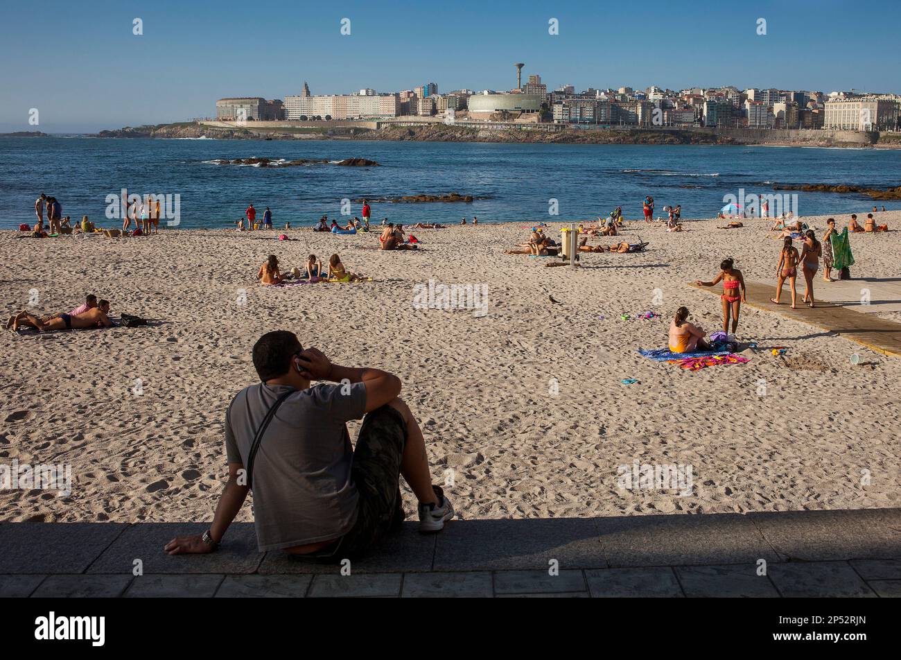 Spiaggia di Riazor, città di La Coruña, Galizia, Spagna Foto Stock
