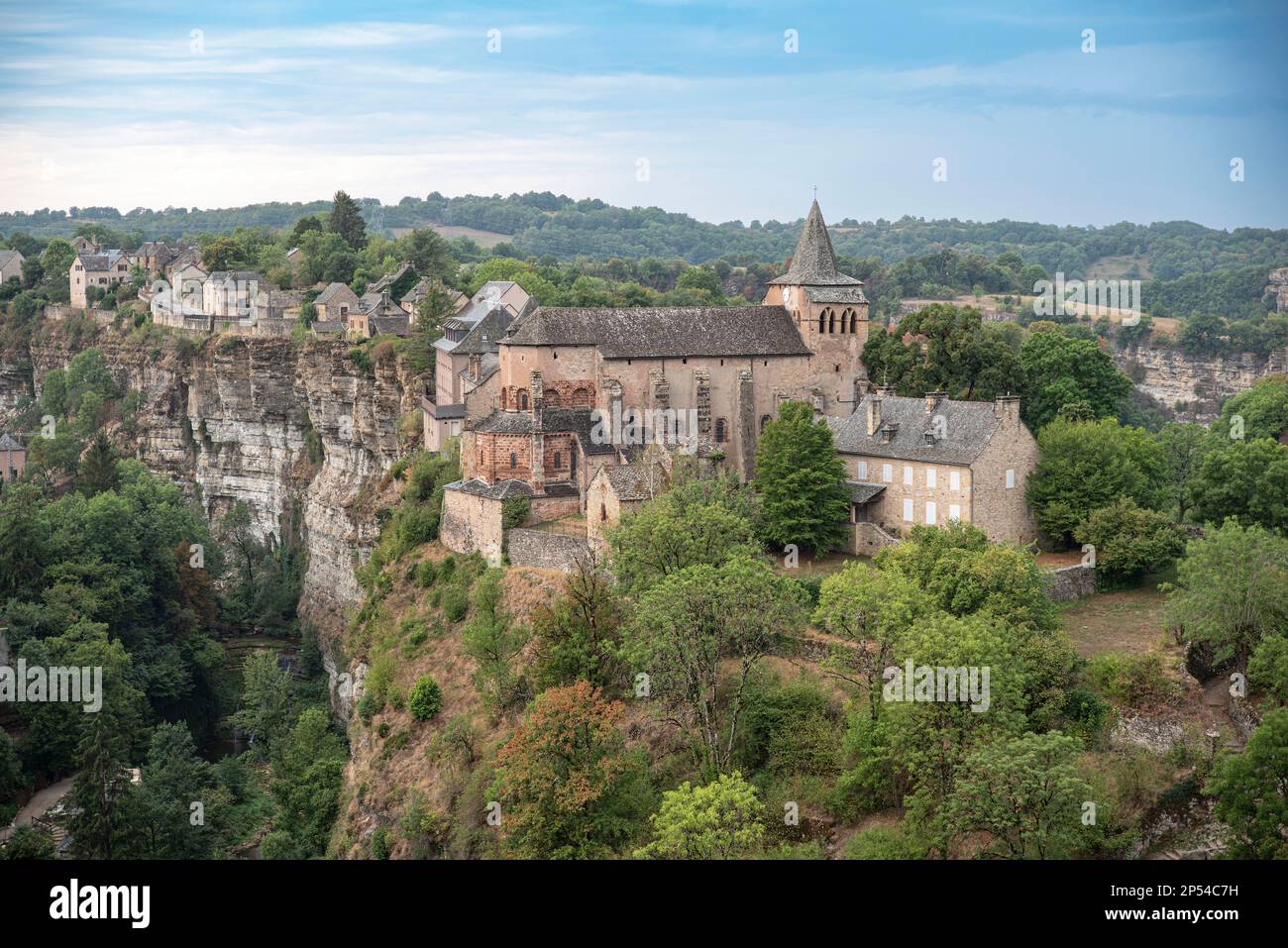 Canyon di Bozouls e la sua architettura in Aveyron, Francia Foto Stock