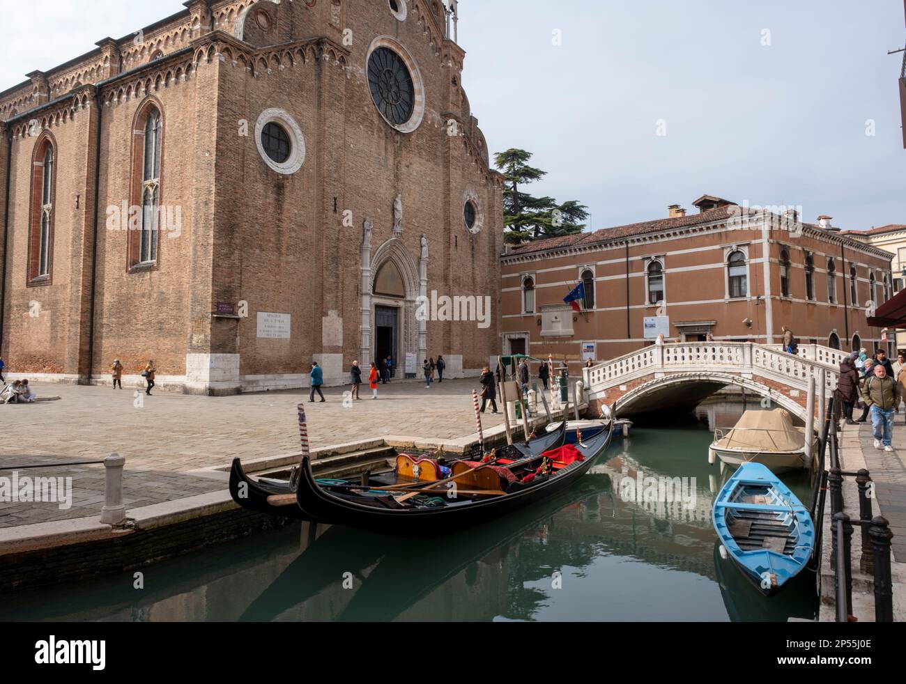 Chiesa dei Frari, quartiere di San Polo, Venezia, Italia Foto Stock