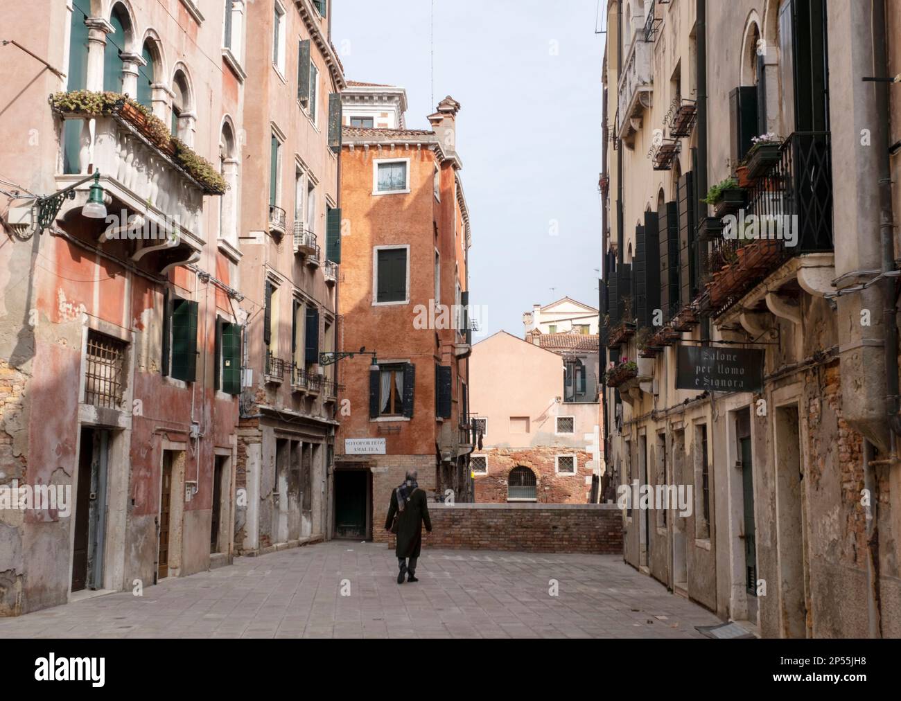 Street scene quartiere San Polo, Venezia, Italia Foto Stock