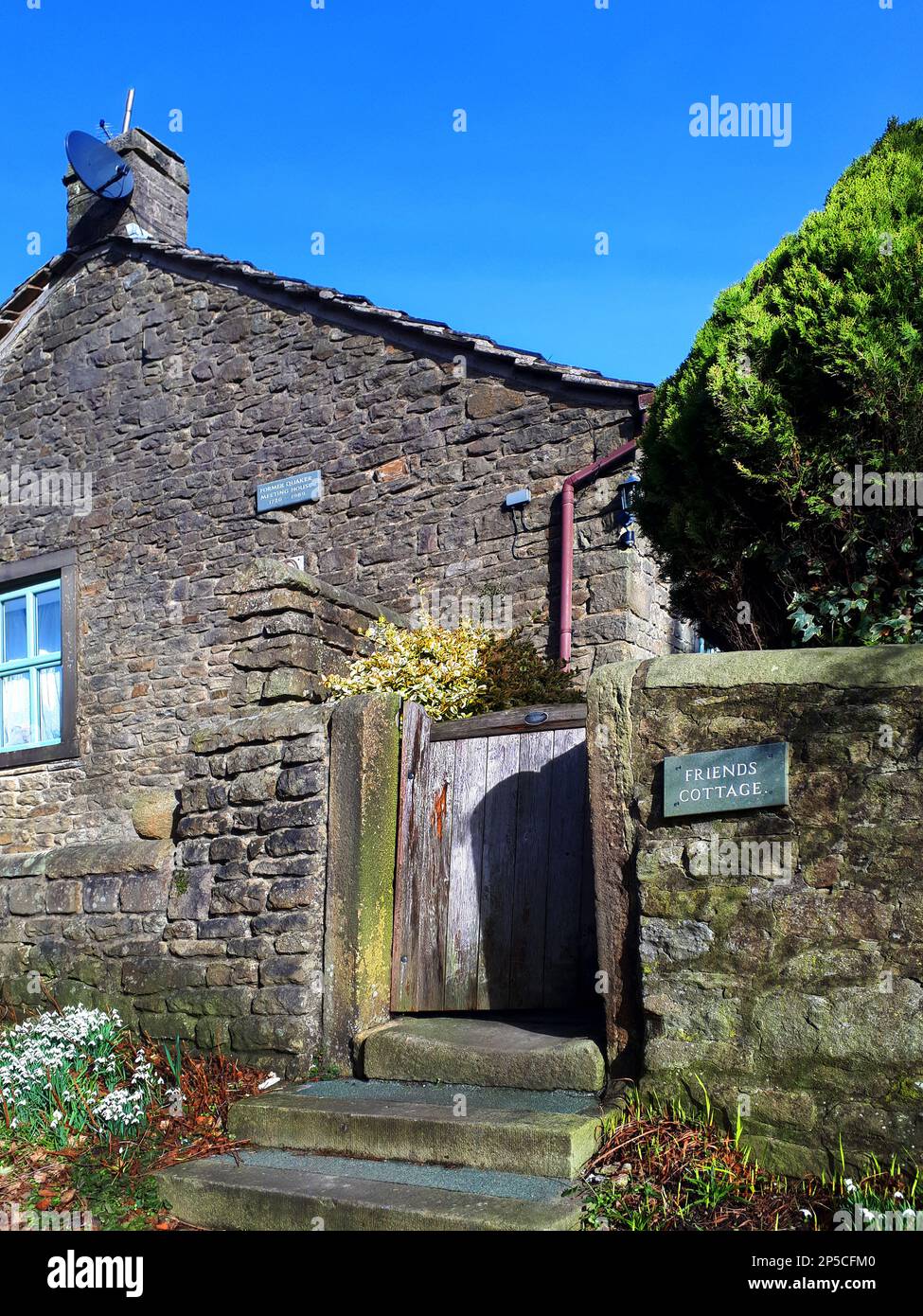 Ex Quaker Meeting House nel piccolo villaggio di Salterforth al confine Lancashire/Yorkshire, Foto Stock Ex Quaker Meeting House nel piccolo villaggio di Salterforth al confine Lancashire/Yorkshire, Foto Stock