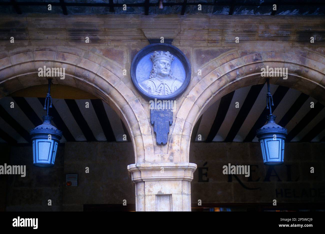 Plaza Mayor,(piazza principale),dettaglio di un medaglione, Salamanca,Spagna Foto Stock