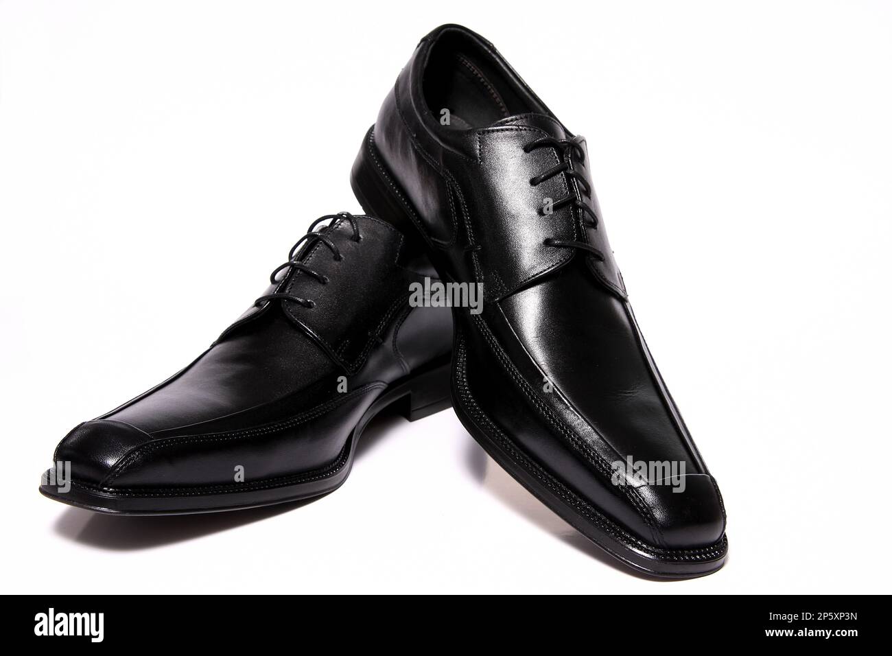 scarpe nere da uomo Foto Stock