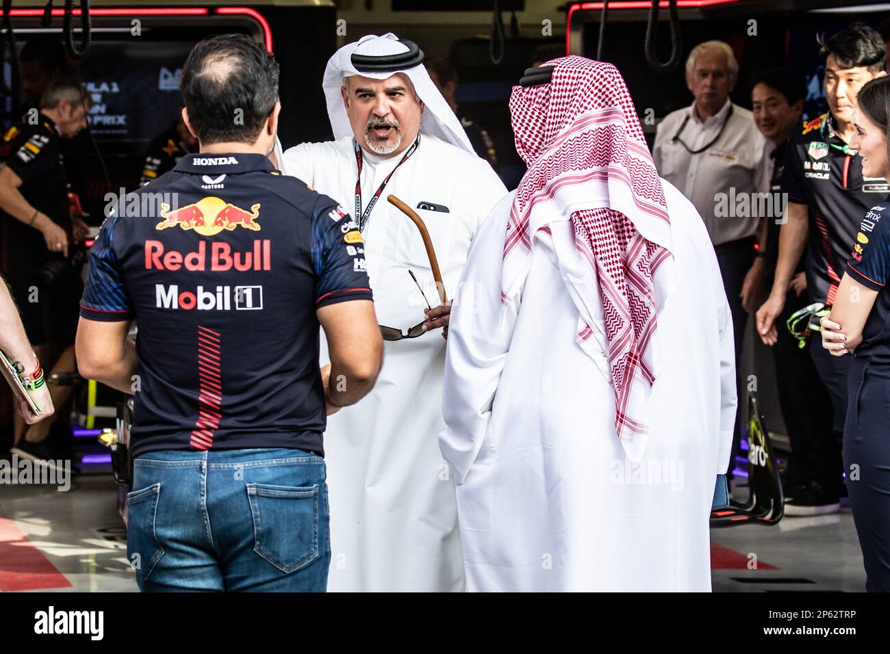 Sakhir, Bahrein. , . Campionato del mondo F1 2023. GP del Bahrein. S.A.R. Principe Salman bin Hamad al Khalifa Principe ereditario del Regno del Bahrain.MANAMA, BAHRAIN, circuito di Sakhir, 5. 2023 marzo: S.A.R. Principe Salman bin Hamad al Khalifa Principe ereditario del Regno del Bahrain durante il Gran Premio di Formula uno del Bahrain al circuito Internazionale del Bahrain vicino a Manama, nella città di Sakhir, il 05 marzo. 2023. Formula 1 - F1 Motorsport, immagine a pagamento, foto e copyright © Cristiano BARNI/ ATP images (BARNI Cristiano /ATP/SPP) Credit: SPP Sport Press Photo. /Alamy Live News Foto Stock