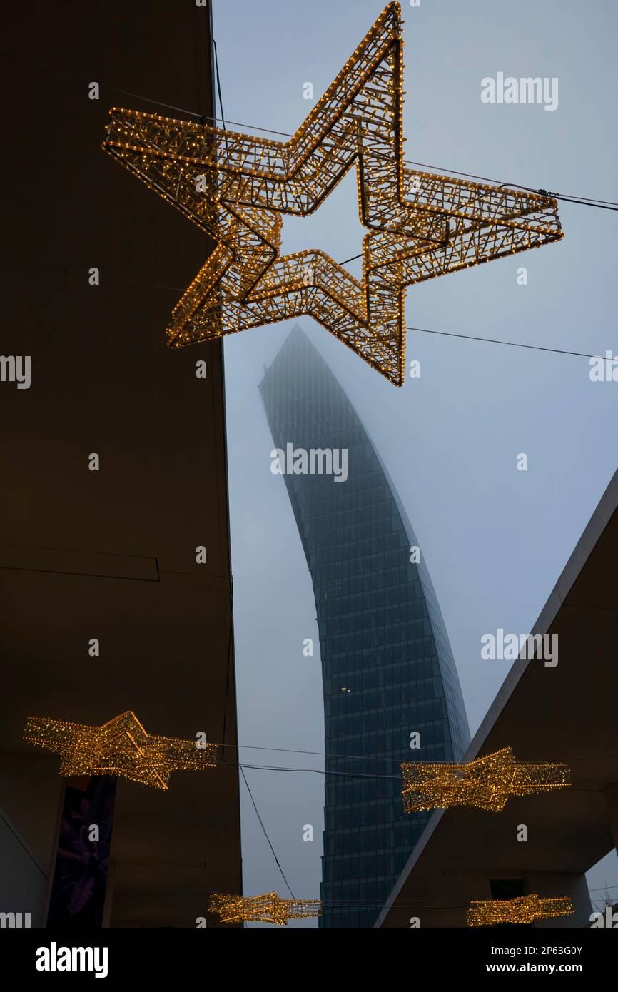 Citylife, parco moderno a Milano, Lombardia, Italia, con le tre Torri Foto Stock