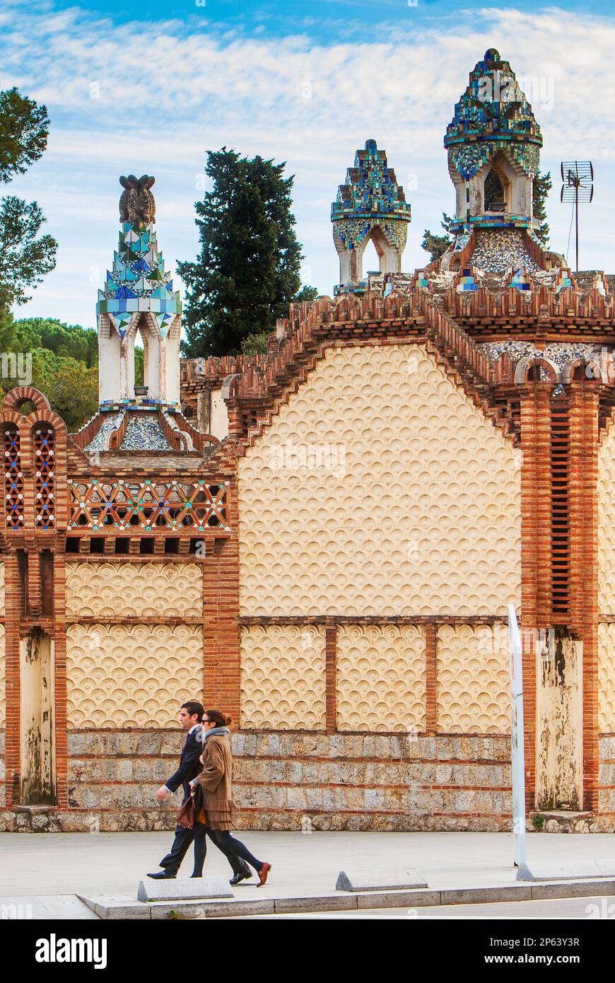 Pavellons de la Finca Güell, di Antonio Gaudi. Barcellona. La Catalogna. Spagna Foto Stock