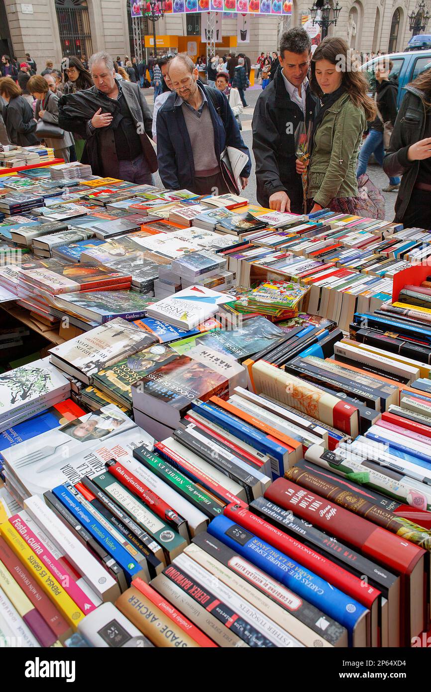 Prenota in stallo La Rambla, Sant Jordi's Day (23 aprile) ,Barcelona Catalonia,Spagna Foto Stock