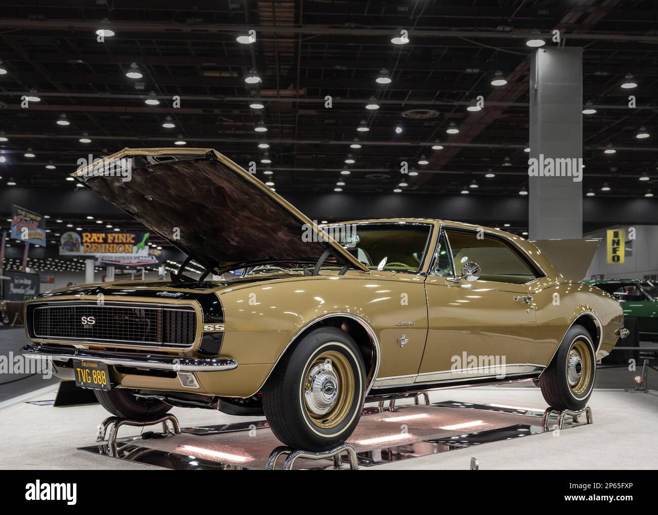 DETROIT, MI/USA - 24 febbraio 2023: Restauro Chevrolet Camaro RS/SS 1967, a Detroit AutoRama. Foto Stock