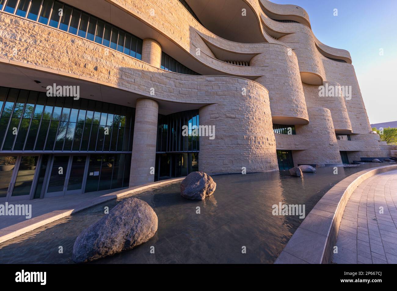 Lo Smithsonian Institution National Museum of the American Indian on the National Mall, Washington, D.C., Stati Uniti d'America, Nord America Foto Stock
