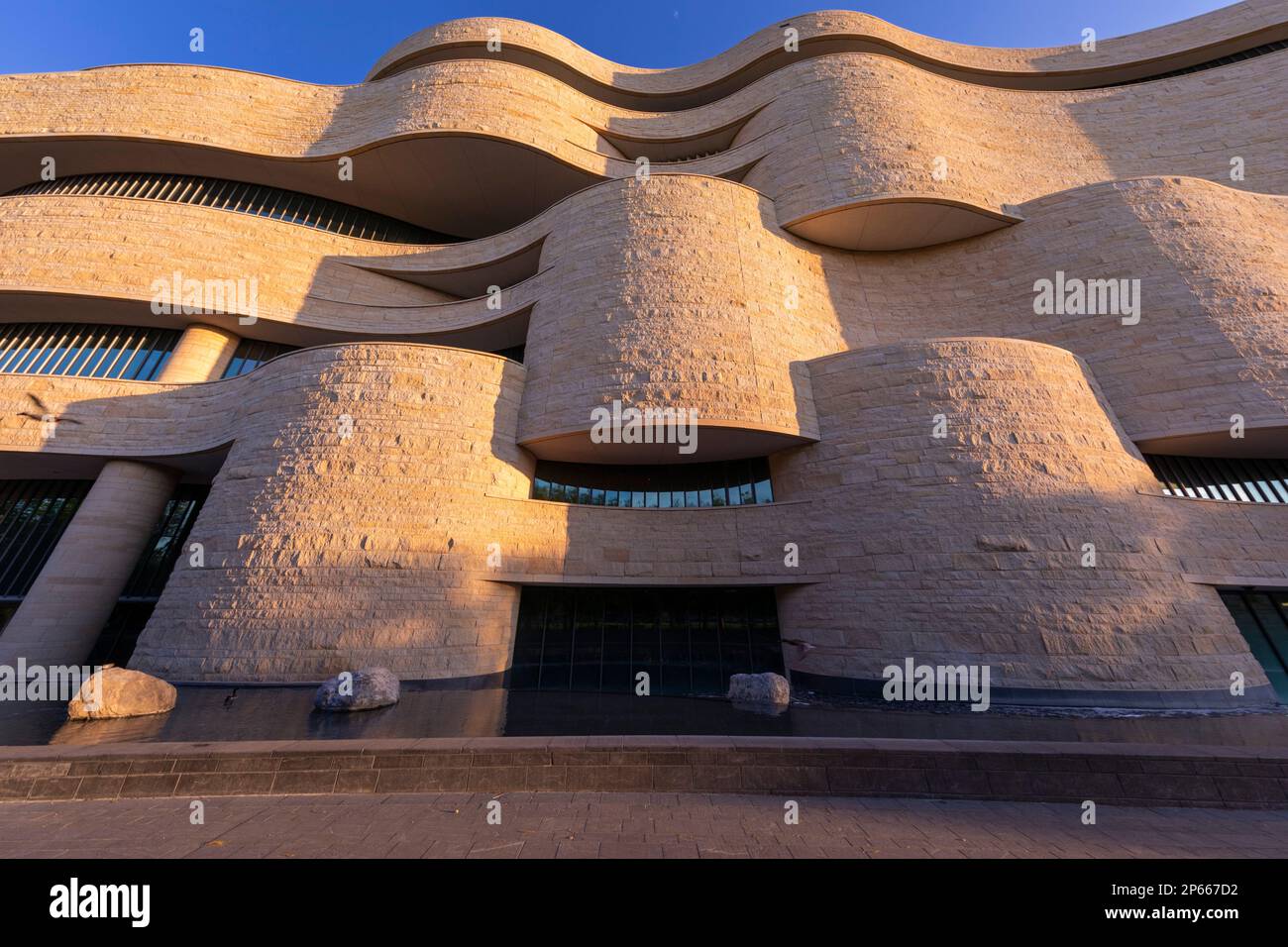 Lo Smithsonian Institution National Museum of the American Indian on the National Mall, Washington, D.C., Stati Uniti d'America, Nord America Foto Stock