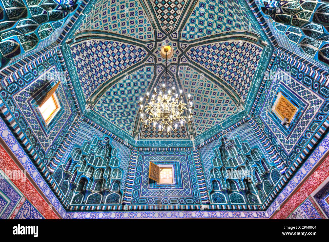 Soffitto, Kusan Ibn Abbas Complex, Shah-i-Zinda, patrimonio dell'umanità dell'UNESCO, Samarcanda, Uzbekistan, Asia centrale, Asia Foto Stock