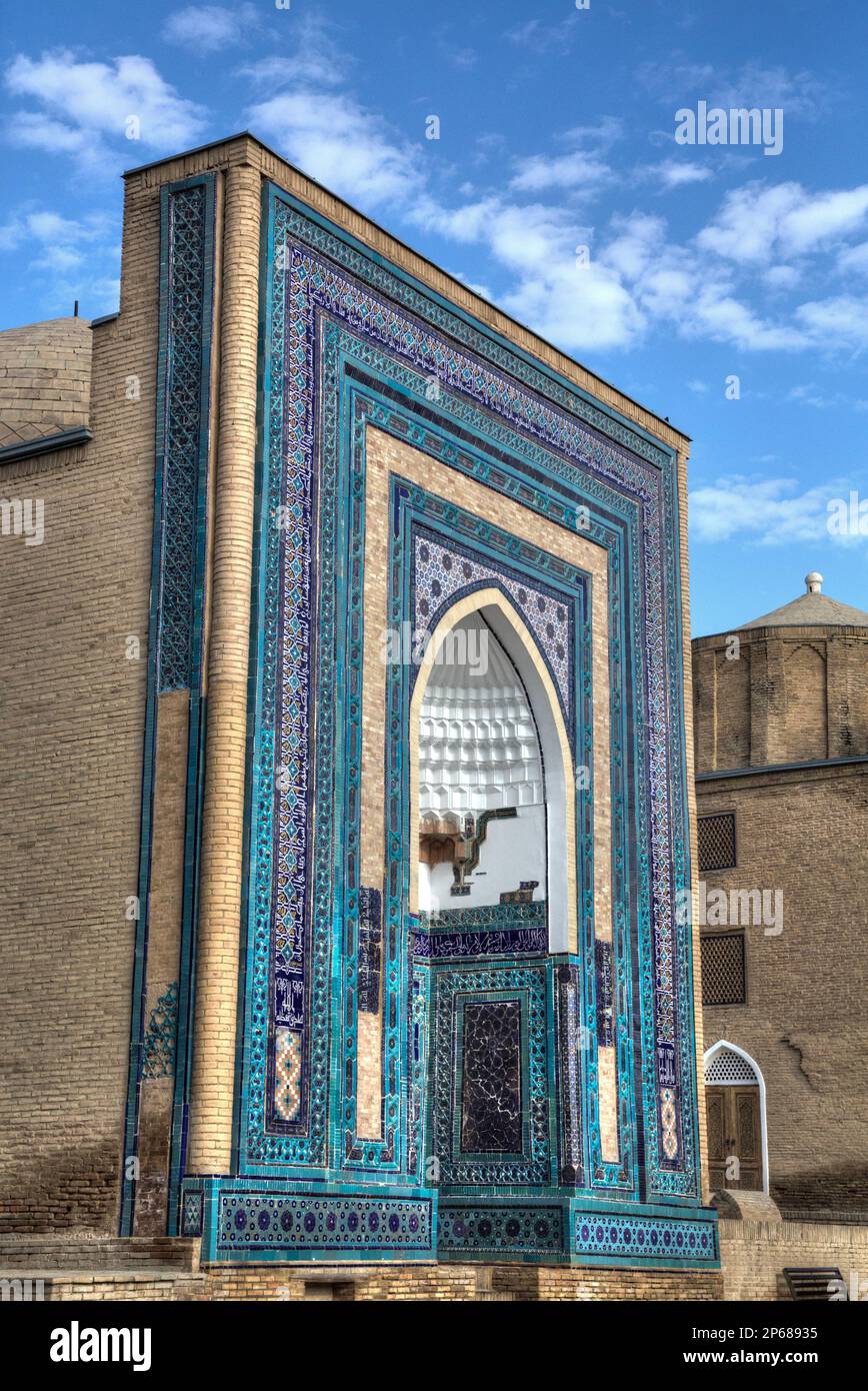 Mausoleo di Ulugh Sultan Begim, Shah-i-Zinda, patrimonio dell'umanità dell'UNESCO, Samarcanda, Uzbekistan, Asia centrale, Asia Foto Stock