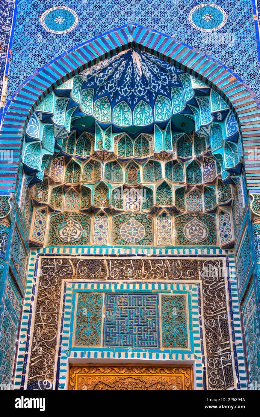 Mausoleo di Kutlug Oko, Shah-i-Zinda, patrimonio dell'umanità dell'UNESCO, Samarcanda, Uzbekistan, Asia centrale, Asia Foto Stock